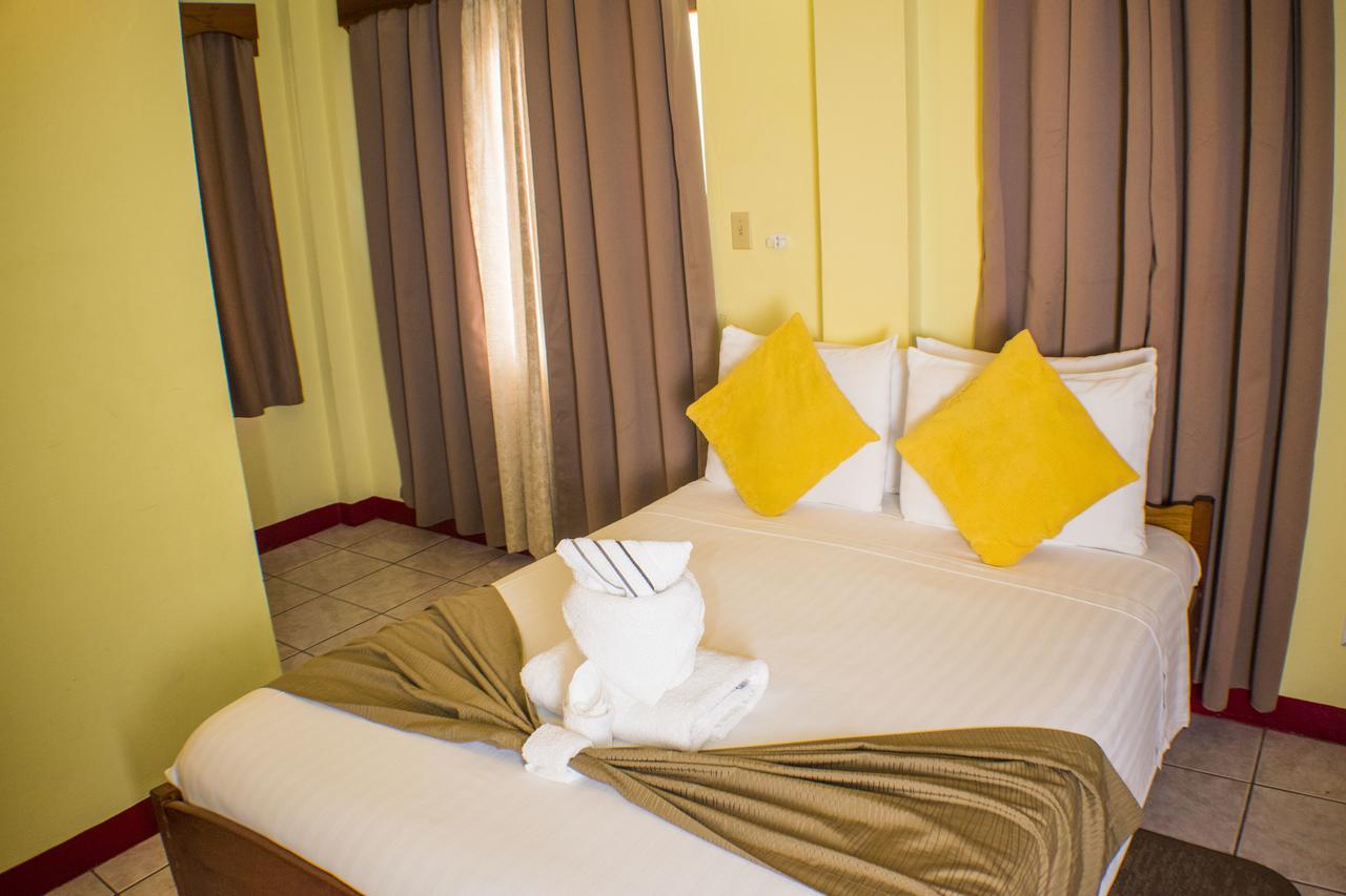 Belcove Hotel & Guesthouse Белиз-Сити Экстерьер фото